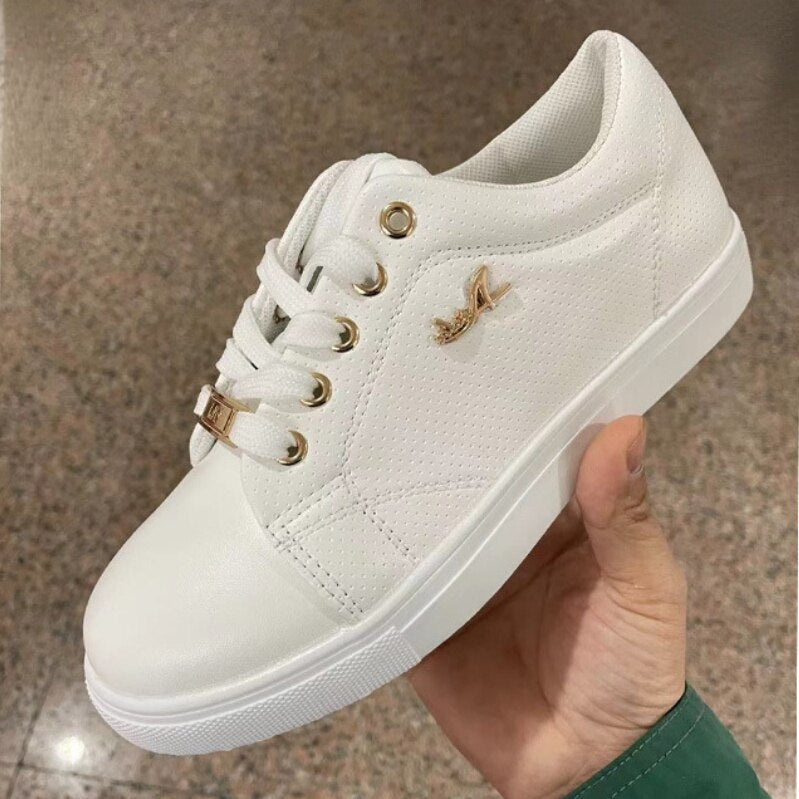 2022 Women Sneakers Casual Sport Shoes PU Leather Metal Decor Lace-up Sneakers Platform Shoes Tenis Feminino Zapatillas Mujer